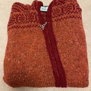 Excellent condition arancrafts sweater hoodies